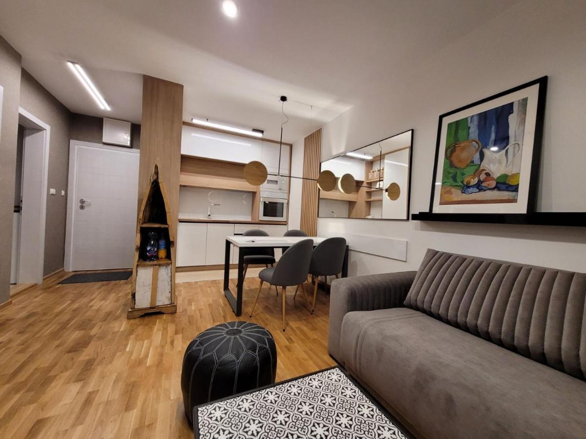 Apartment Ornament Lux Vrnjačka Banja Εξωτερικό φωτογραφία