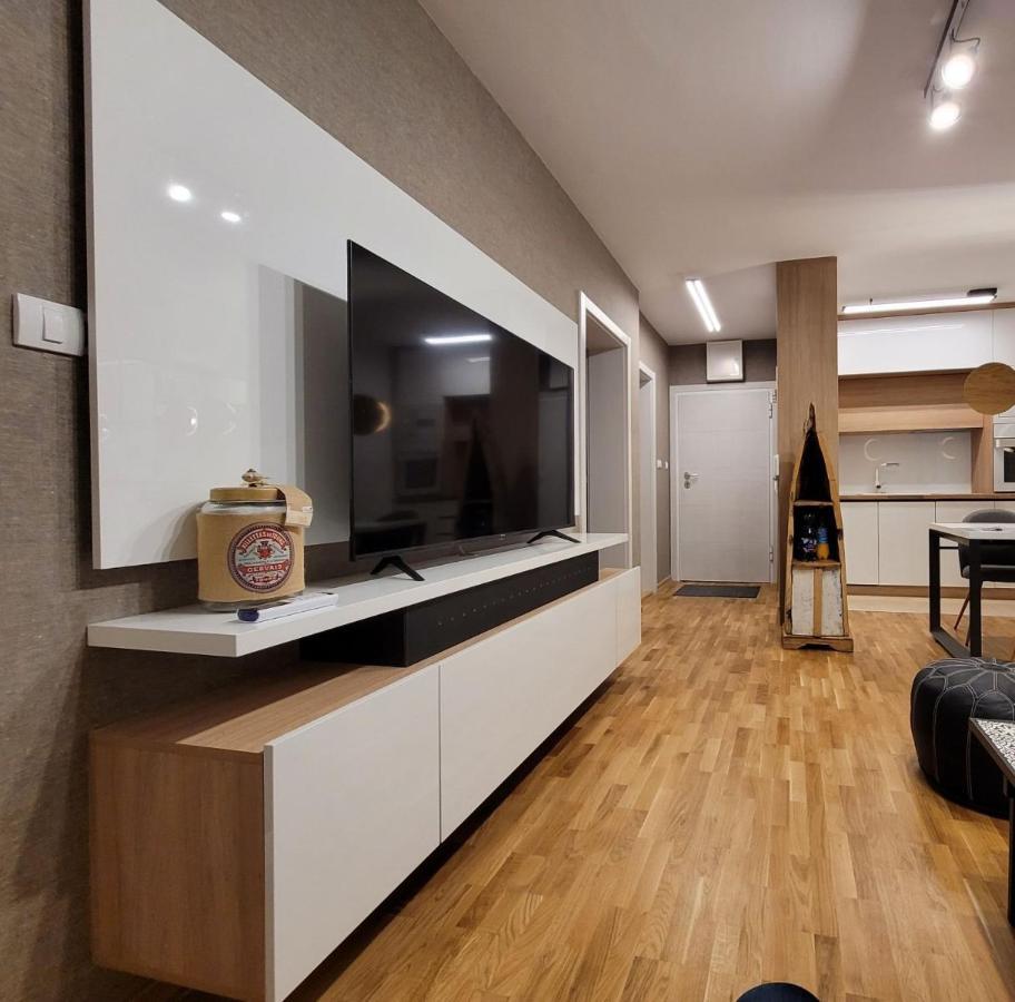 Apartment Ornament Lux Vrnjačka Banja Εξωτερικό φωτογραφία